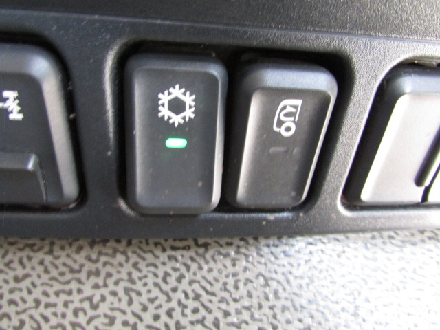 Vehicle Photo 26