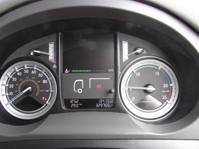 Vehicle Photo 23