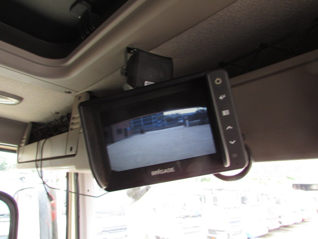Vehicle Photo 27