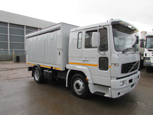 VOLVO FL6H 2005 4x2 CURTAINSIDE WITH GENERATOR (YJ05 FWO) S/N: 4015