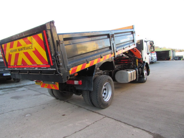 Vehicle Photo 13