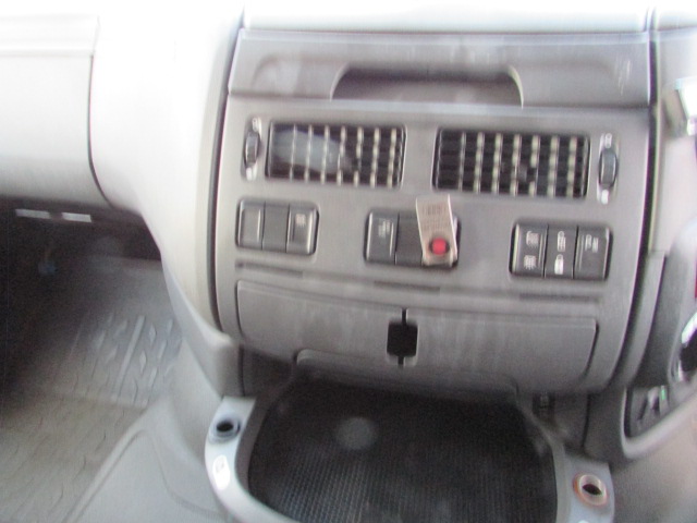 Vehicle Photo 14