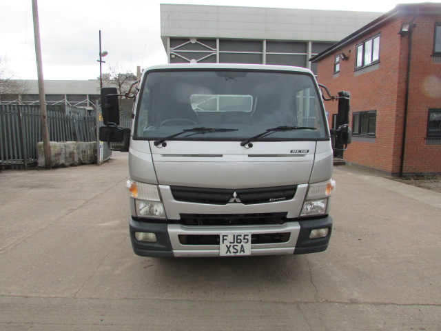 Vehicle Photo 2