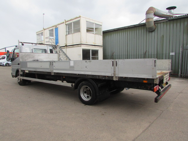 Vehicle Photo 9