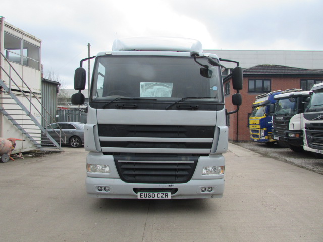 Vehicle Photo 2