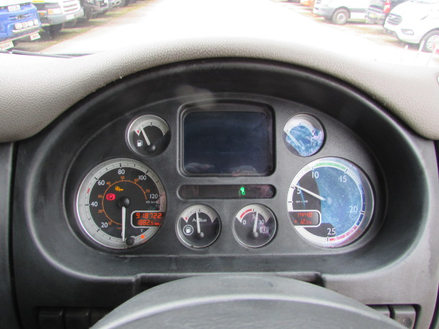 Vehicle Photo 19