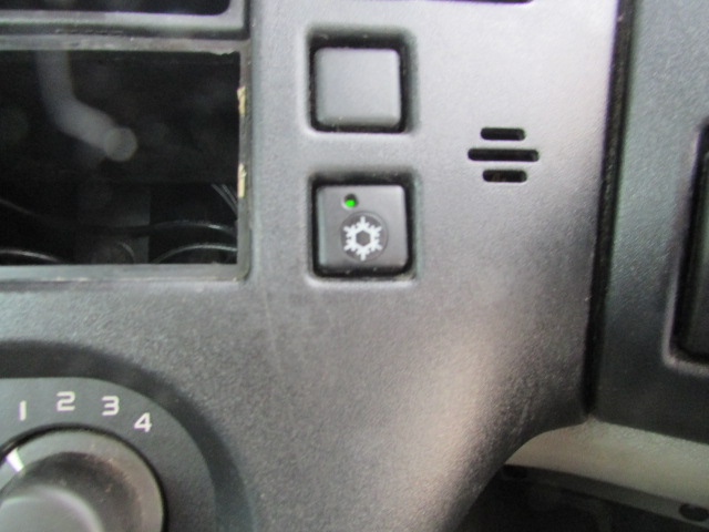 Vehicle Photo 17
