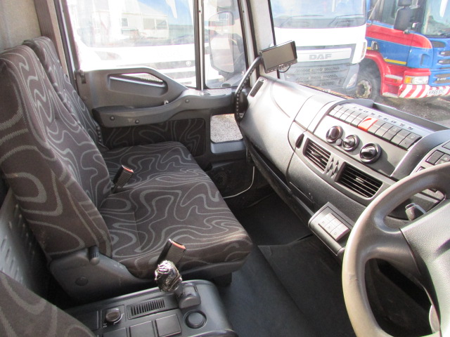 Vehicle Photo 13