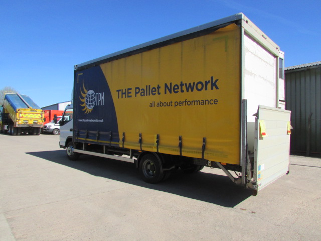 Vehicle Photo 11