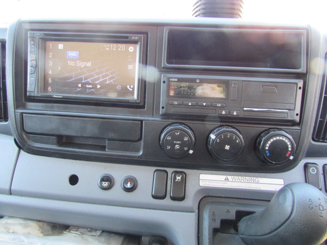 Vehicle Photo 13