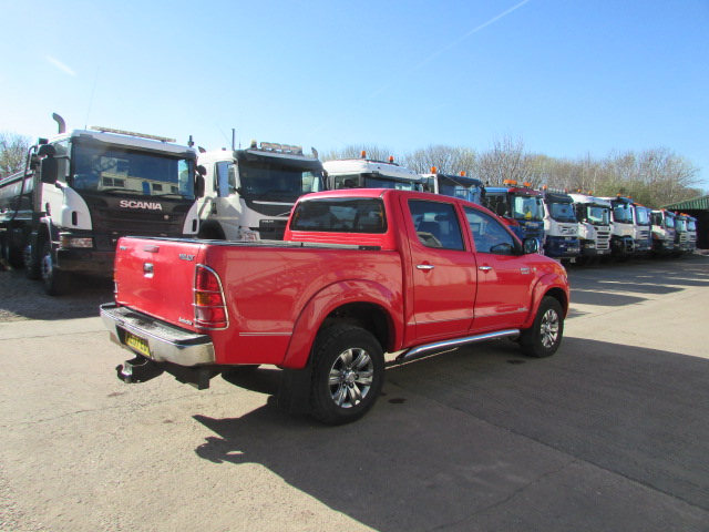 Vehicle Photo 2