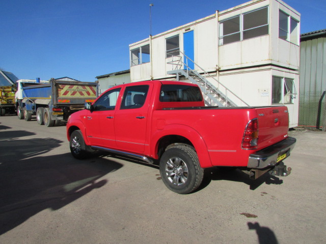 Vehicle Photo 9