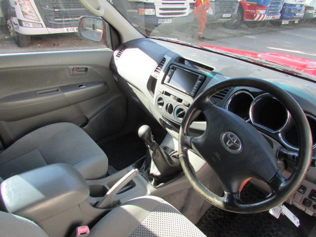 Vehicle Photo 14