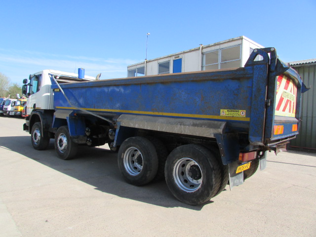 Vehicle Photo 9