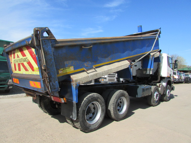 Vehicle Photo 12