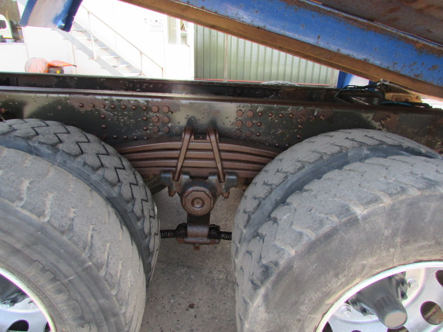 Vehicle Photo 14
