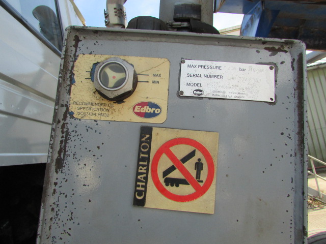 Vehicle Photo 17