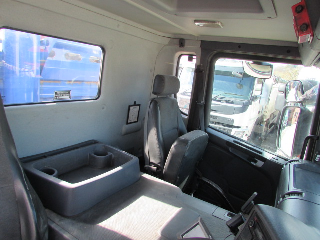 Vehicle Photo 15