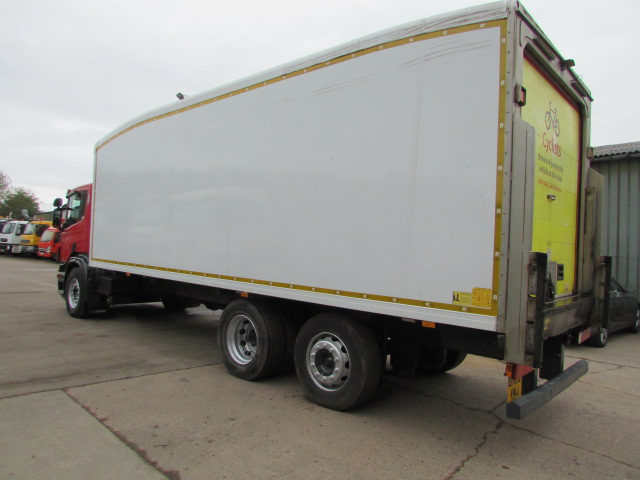 Vehicle Photo 5