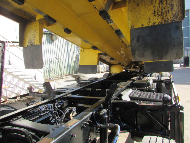 Vehicle Photo 13