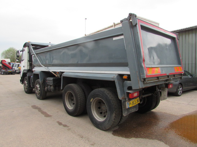 Vehicle Photo 8