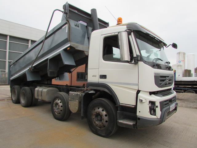 Vehicle Photo 4