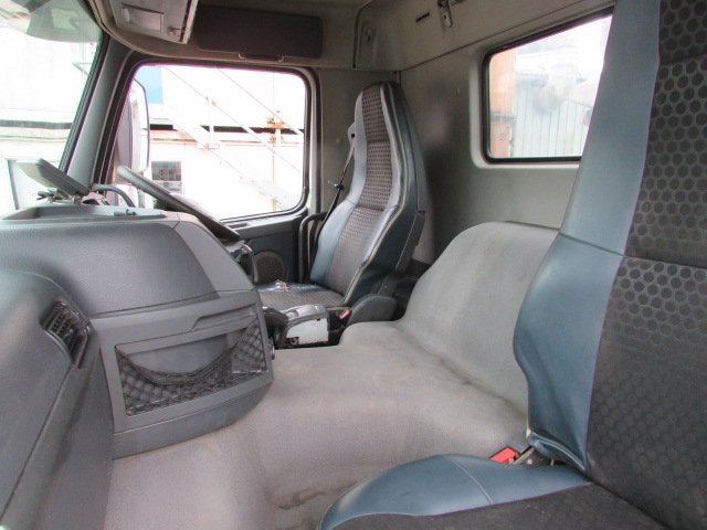 Vehicle Photo 14