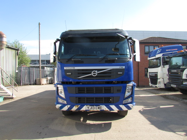 Vehicle Photo 2