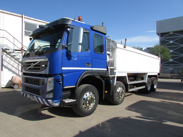Vehicle Photo 9