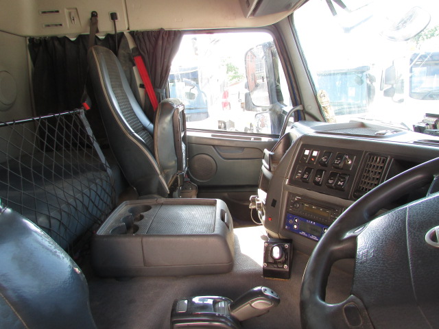 Vehicle Photo 17