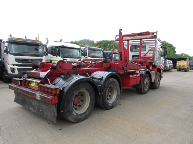 Vehicle Photo 2