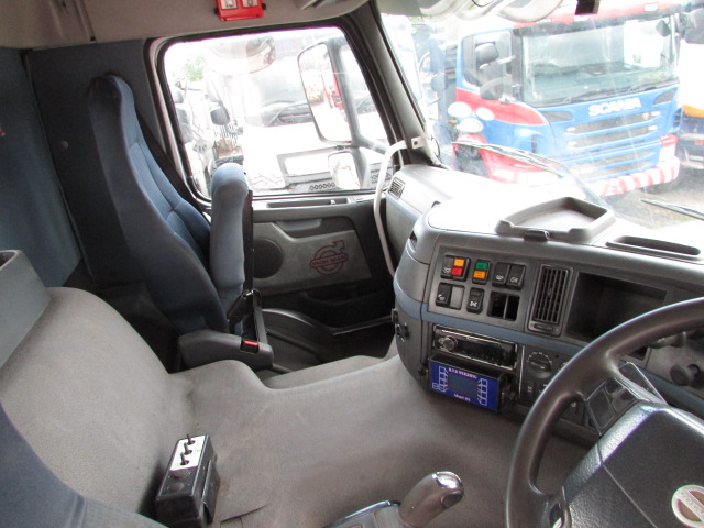 Vehicle Photo 9