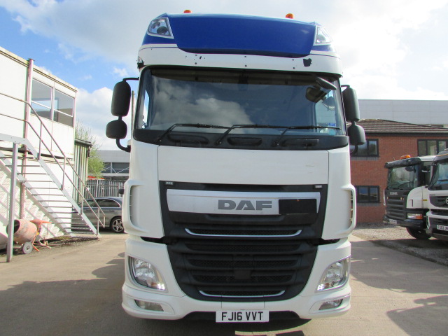 Vehicle Photo 2