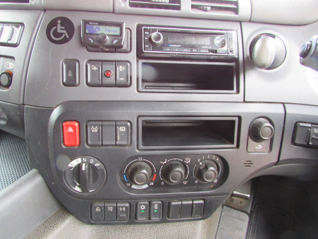 Vehicle Photo 14
