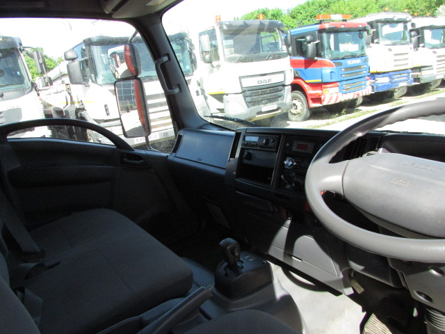Vehicle Photo 9