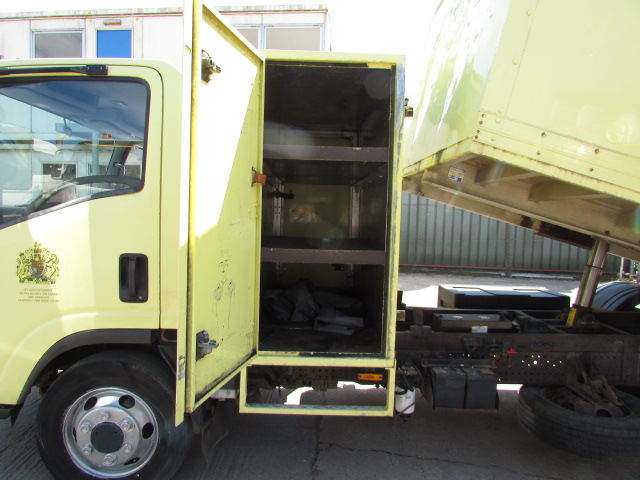 Vehicle Photo 16