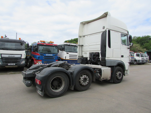 Vehicle Photo 3