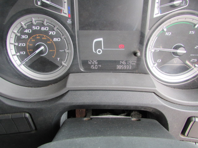 Vehicle Photo 13