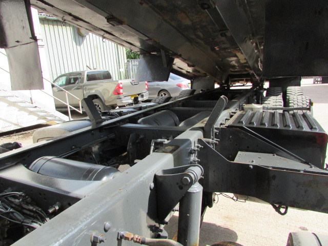 Vehicle Photo 9
