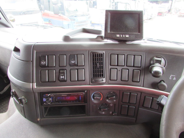 Vehicle Photo 17