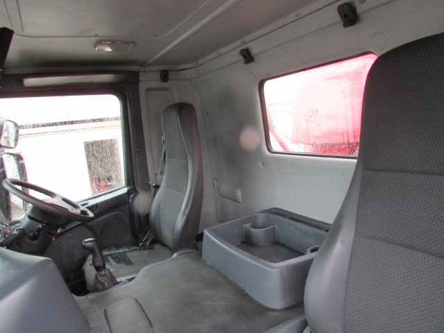 Vehicle Photo 14