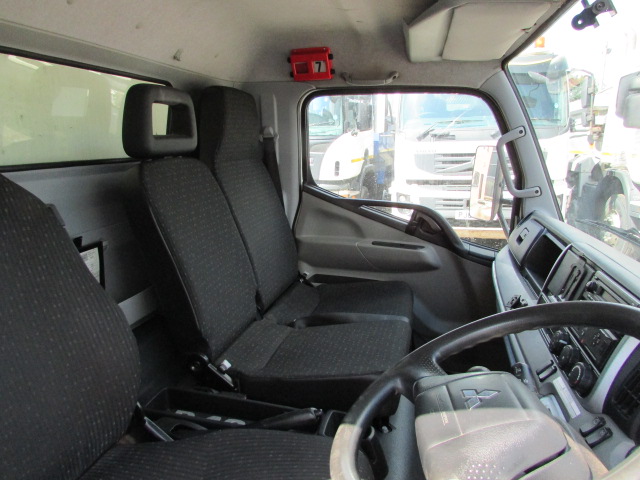 Vehicle Photo 12