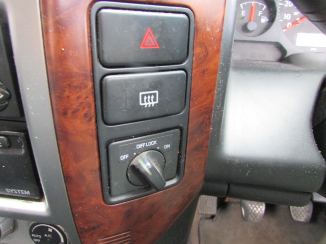 Vehicle Photo 16
