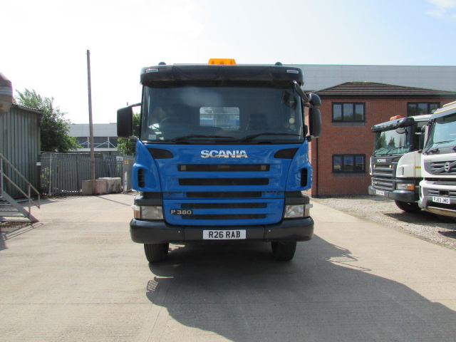 Vehicle Photo 2