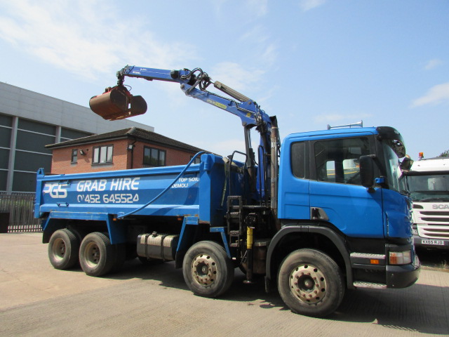 Vehicle Photo 8