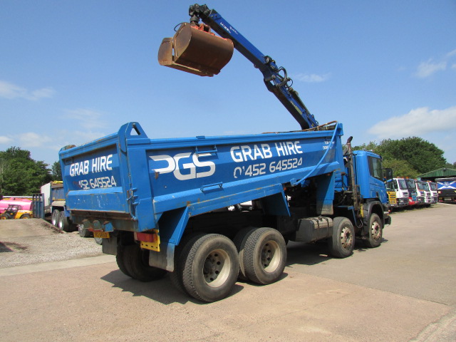 Vehicle Photo 11