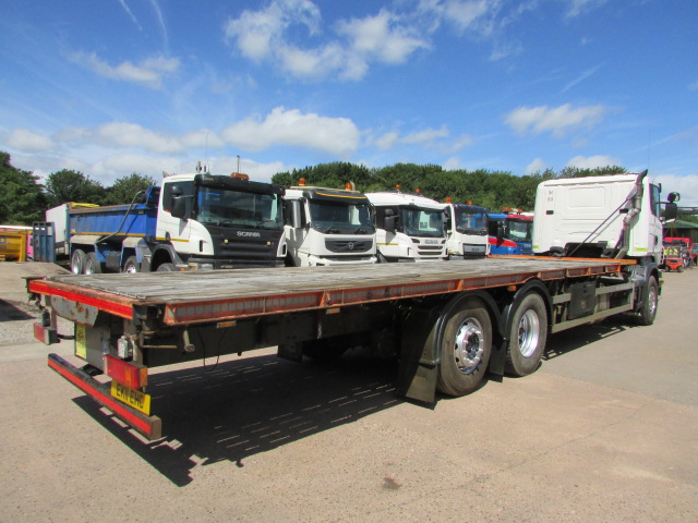 Vehicle Photo 8
