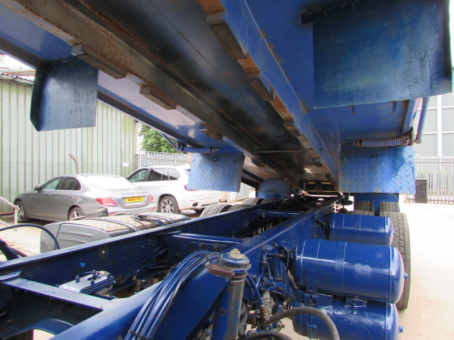 Vehicle Photo 12