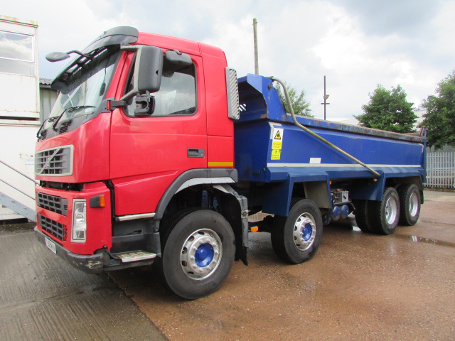 Vehicle Photo 4