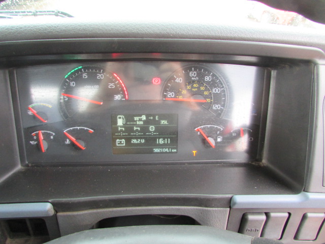 Vehicle Photo 11